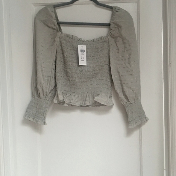 Honey size small sage green w gold threads blouse - Picture 4 of 4